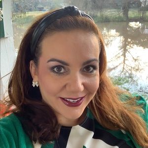 Meet your Posher, Joy